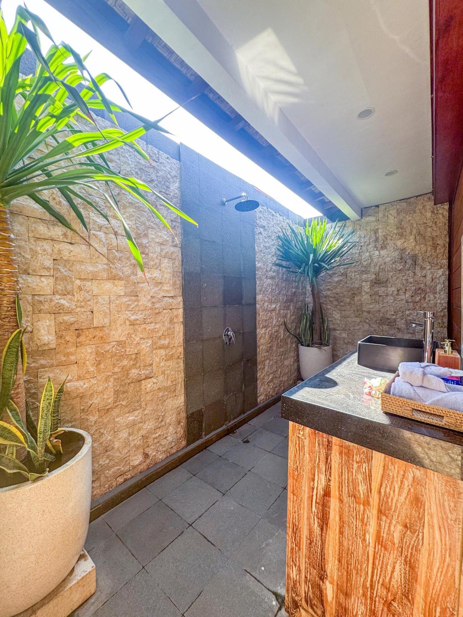 Villa Tahid Gili Air Exterior photo